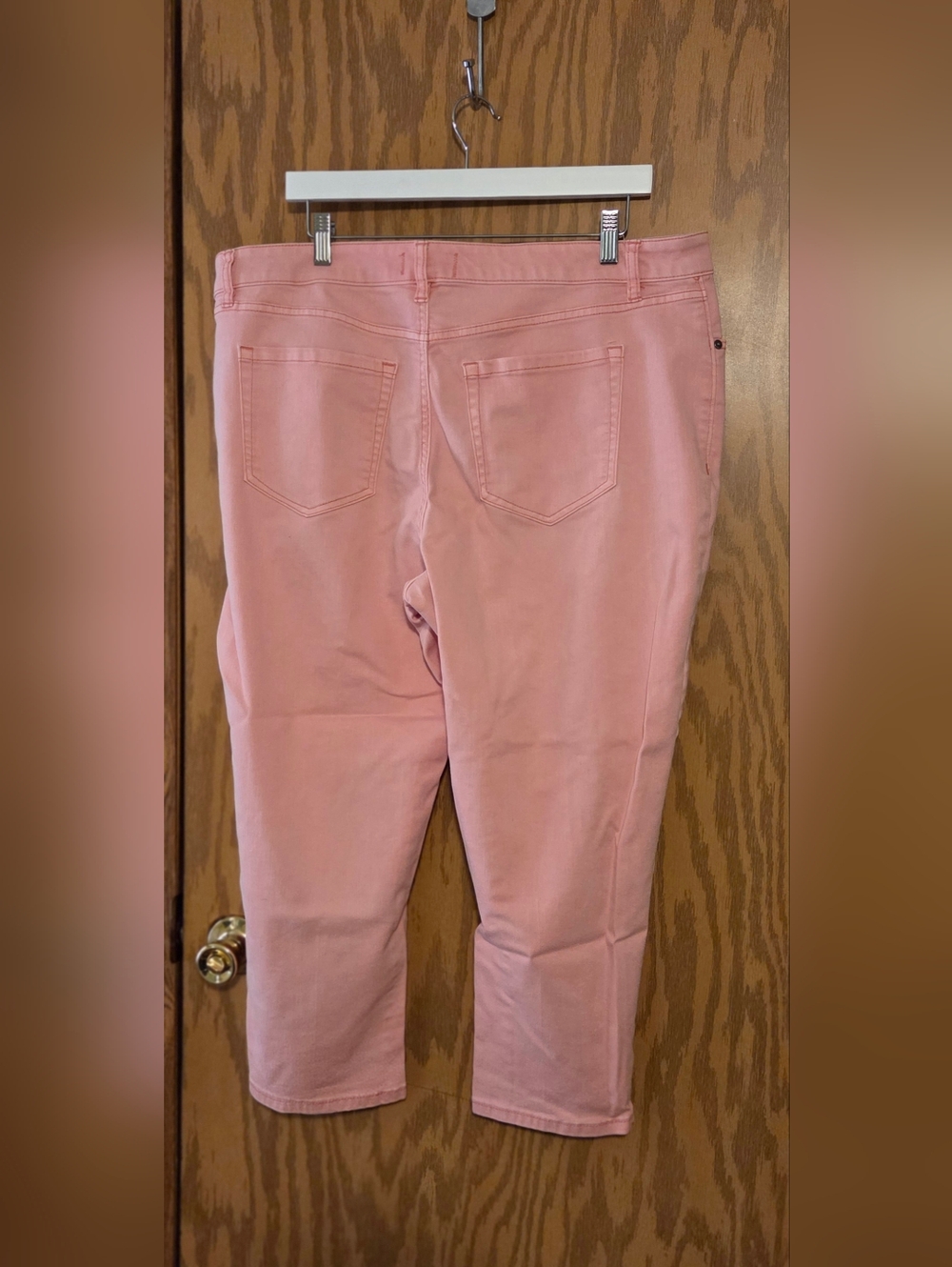 Lane Bryant Capri Pants size 16 large - Light Peach - Picture 2 of 2
